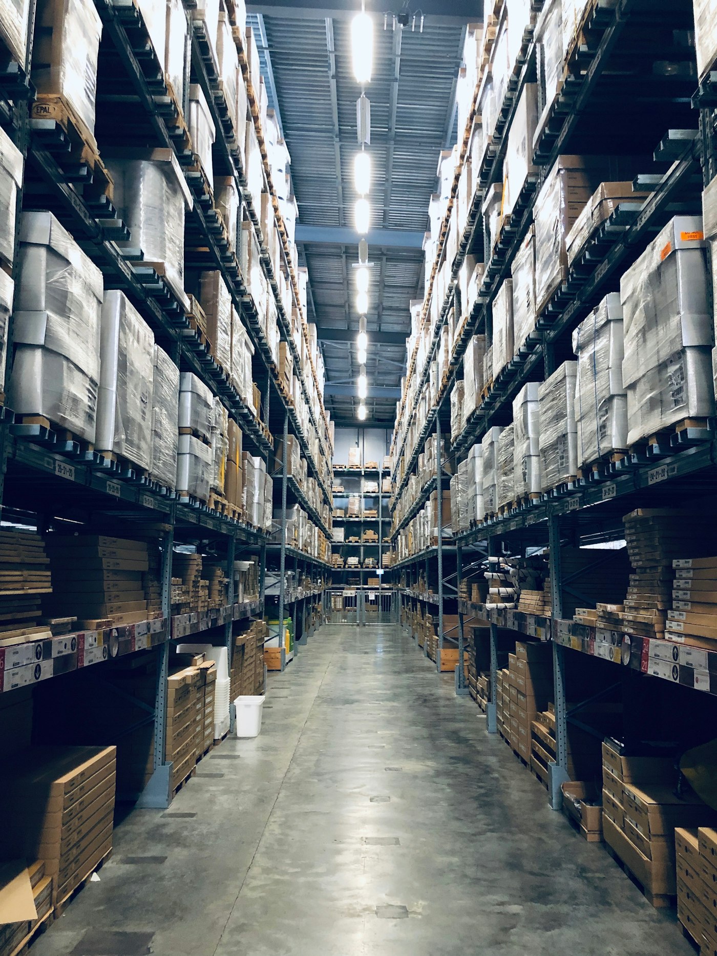 E-commerce warehouse